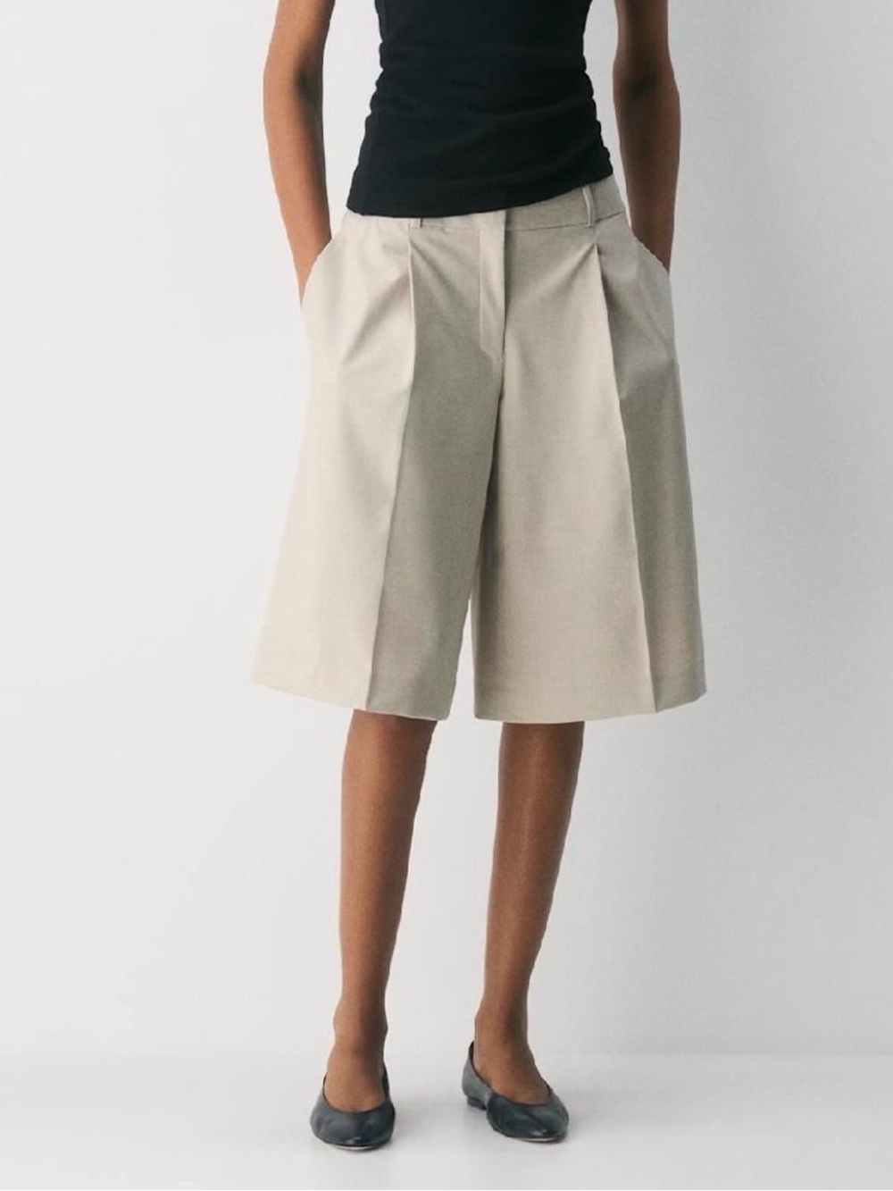 Aritzia Touchpoint Shorts